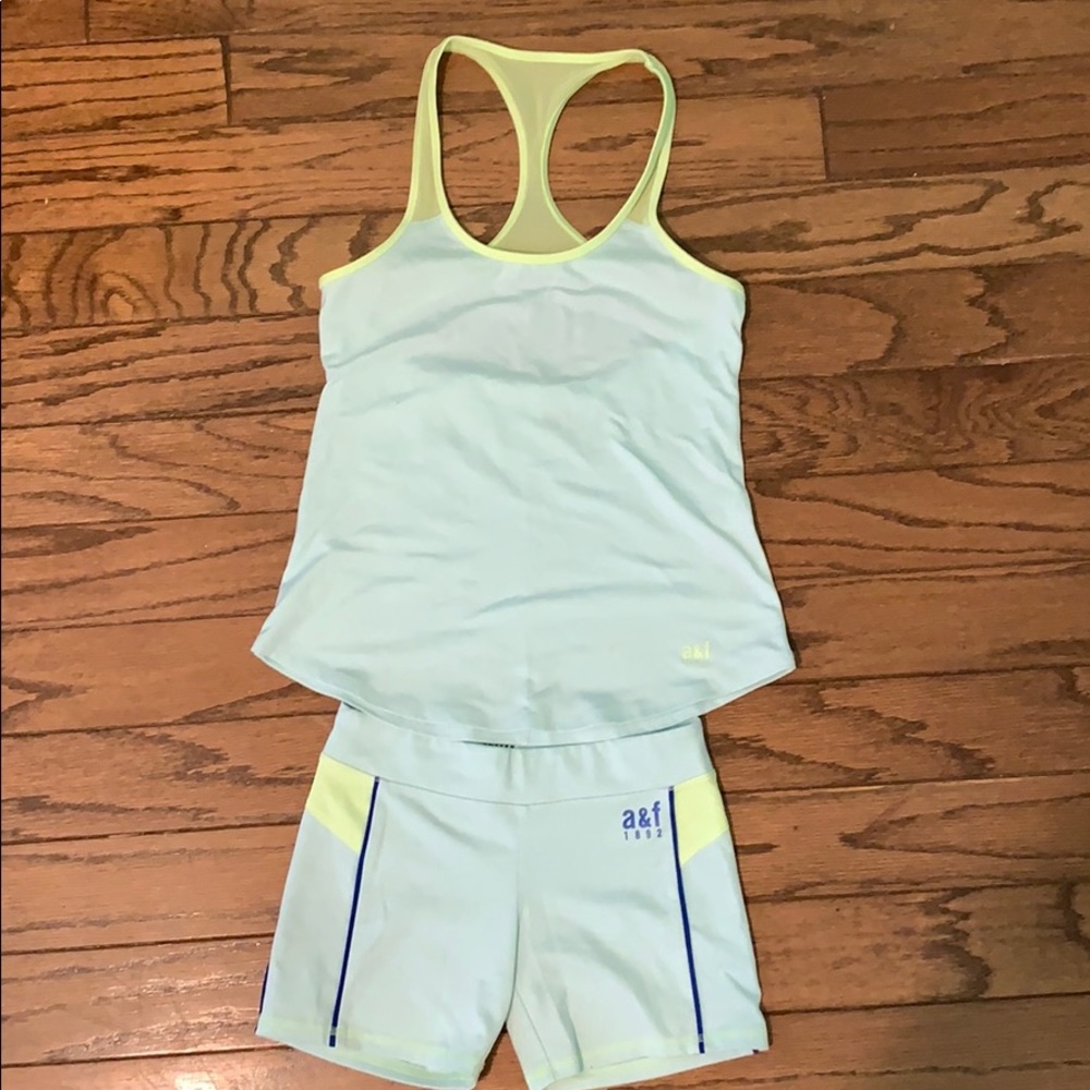 Perfect condition- Abercrombie kids athletic set